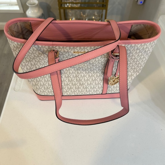Michael Kors Jet set travel Sm Logo Top Zip Tote Primrose Pink NWT - Picture 6 of 16